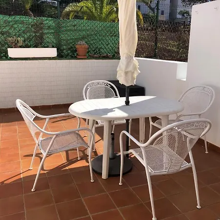 Διαμέρισμα Calm And Quiet Residential Area. Pool. Wifi